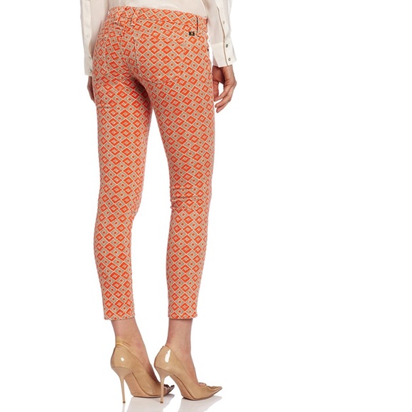 Lucky Brand Charlie Capri Jeans - Picture 2 of 12